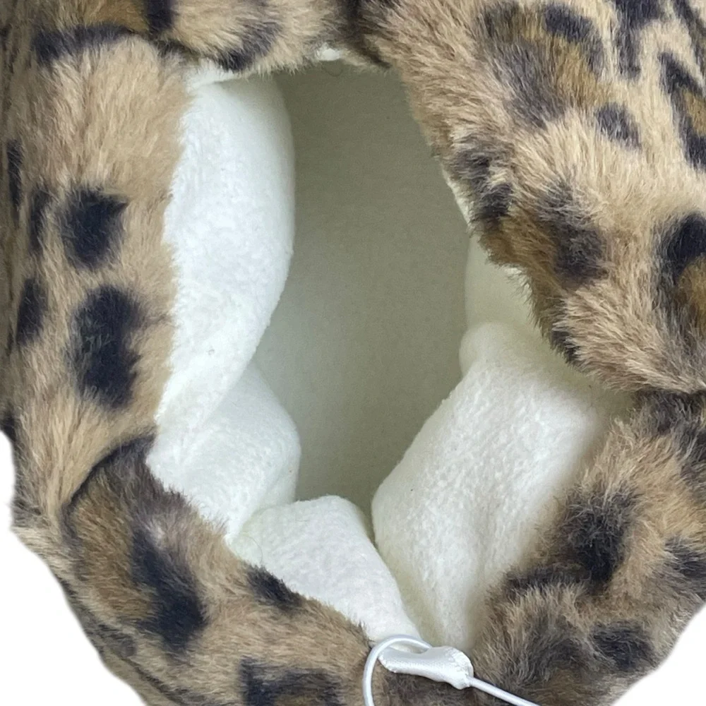 NWT Old Navy Kids Plush Slippers XXL Youth 5-6 Critter Leopard Monster Claw Feet